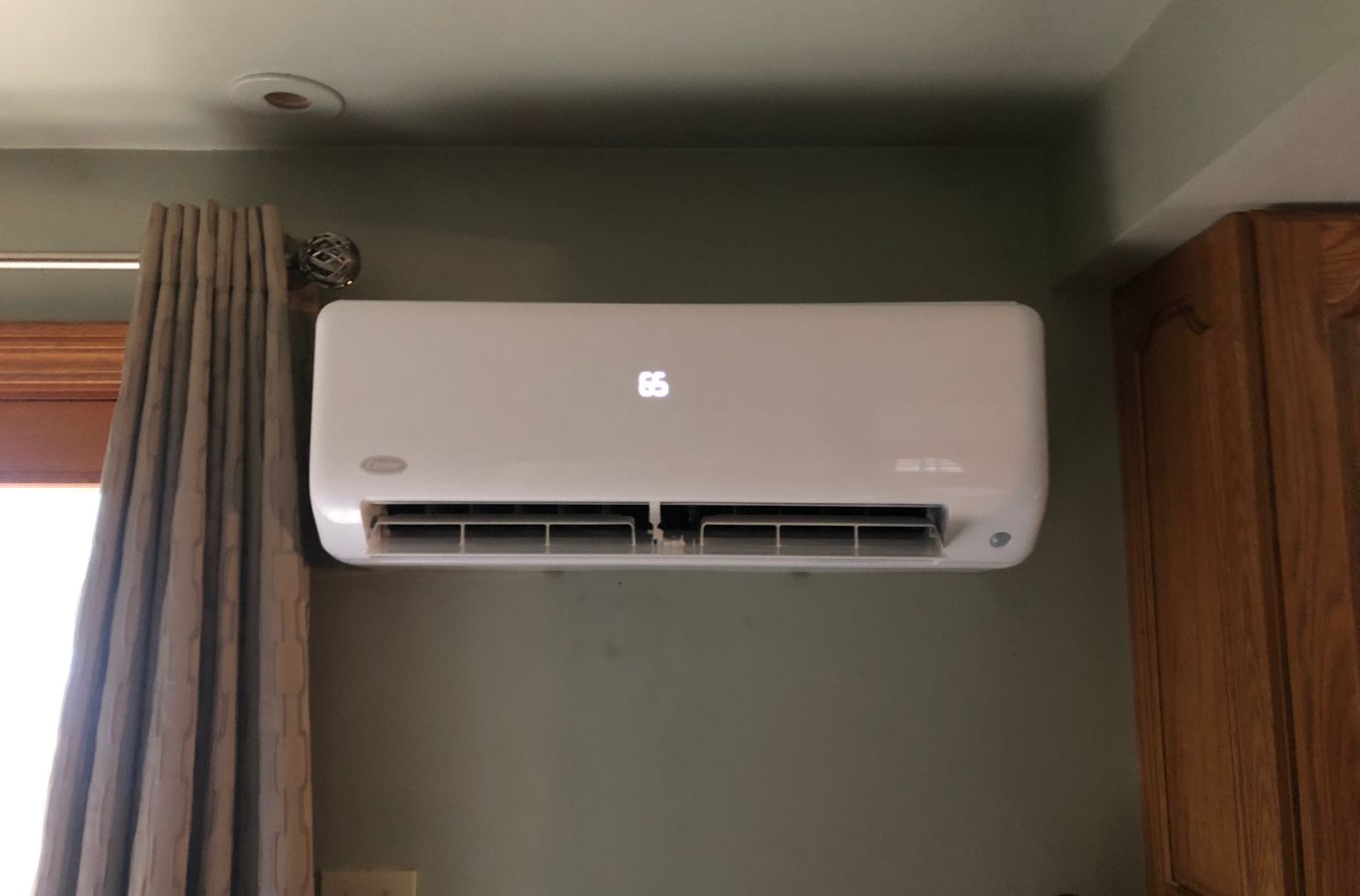 Climate Systems expert completing an emergency AC repair in Valencia, PA to restore reliable household cooling.